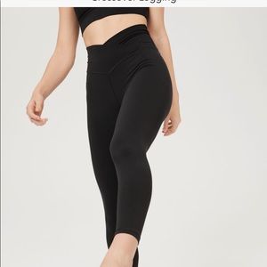 black AE crossover leggings